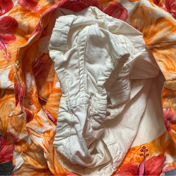 Royal Hawaiian Floral Romper Size XS - Picture 12 of 13